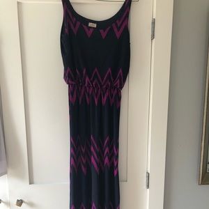 Navy chevron stripe maxi dress NWT sz small